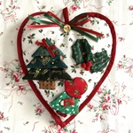 パッチワークキルト・クリスマスミニキルト・ハート型クリスマスオーナメント赤色