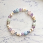 [一点もの] モルガナイト × 淡水パール / 天然石ブレスレット