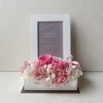 【fuwamoko39様専用】ピンク系のフォトフレーム＊プリザーブドフラワー花薔薇ブリザードフラワー結婚式誕生日プリザプレゼント誕生日バラギフト花器サプライズ結婚祝い退職祝い卒業祝い