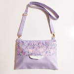 【送料無料】花柄　パープル　 サコッシュバッグ　ショルダーティッシュケース　保育士