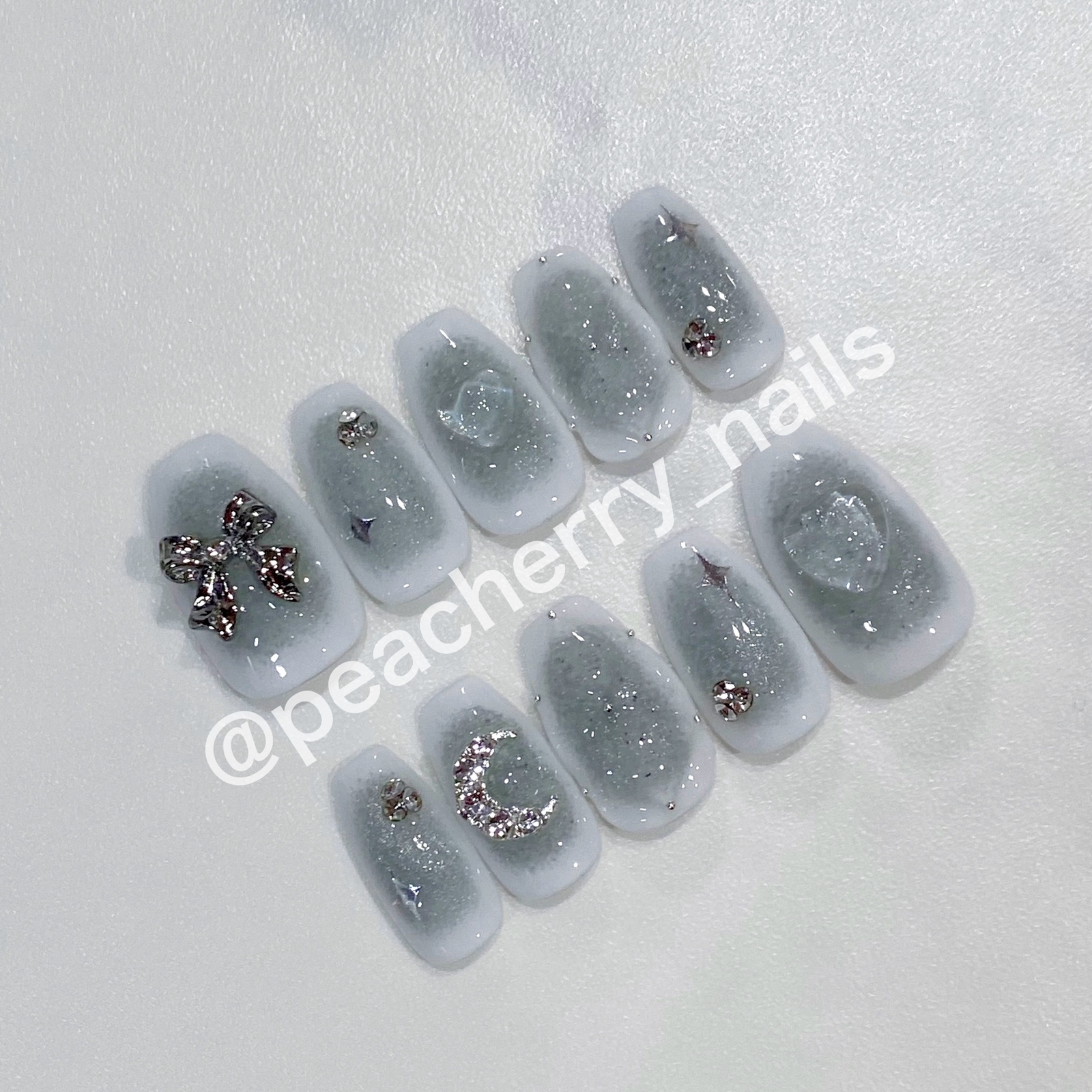 ネイルチップ ワンホン 韓国 ビジュー 氷ネイル ストーン フレンチ