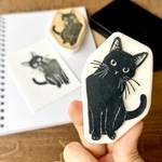 \ はじっこからじーっ / はじっこからクロにゃんこ②•ねこはんこ