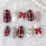 あったかチェックのクリスマスネイルチップ　赤　レッド　Xmas Christmas リース　ホワイト　白　かわいい　おしゃれ　バレリーナ　ふわふわ　
