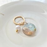 お花いっぱい チャーム　水色　オレンジベージュ　