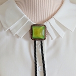 グリーンスクエアのループタイ/一点もの/ビーズ刺繍/ヴィンテージ/アンティーク調/ネクタイ/ネックレス