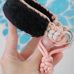 ＜ご依頼品＞パラコードで編む首輪　モフモコ首輪（ブラックモフ）