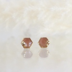 小ぶり ピアス イヤリング ブラウン オフィス 大人 くすみ  ナチュラル 大人かわいい 七五三 フォーマル プレゼント クリスマス 