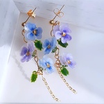 ビオラのピアス（イヤリング）＊light purple＆light blue＊
