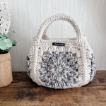お花モチーフの2wayころりんバッグ　ライトベージュ、グレー
