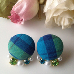 タータンチェック❤︎くるみボタンのピアス(ライムグリーン×アクアブルー)