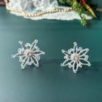 スノーフラワー＊雪の華ピアス／イヤリング(クリスタルカラー)