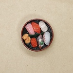 ミニチュアフード「上にぎり（寿司桶）」