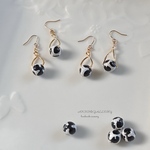 ☆瑪瑙ビーズのシックなピアス／イヤリング☆ゆらゆら／揺れる/minne_new/モノトーン