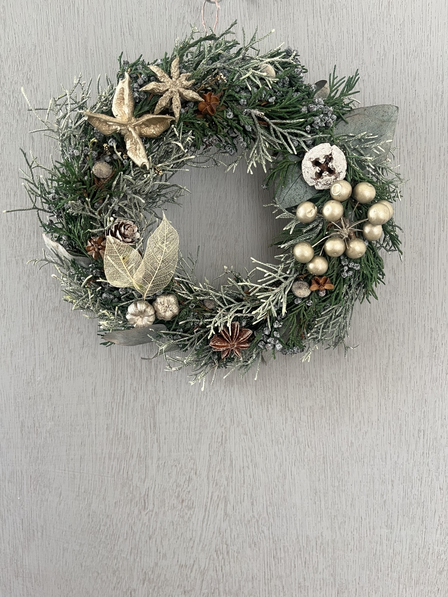 クリスマス ジュニパーとブルーアイスのリース（直径約20㎝）Xmas 冬