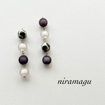 モノトーンアシンメトリーピアス