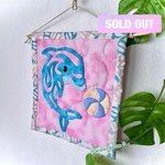 ハワイアンキルト　ミニタペストリー　ポップンイルカ