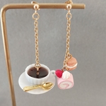 ロールケーキ&マカロンとホットコーヒー　イヤリング/ピアス