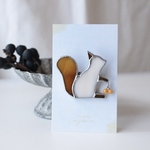 （11/8 21:00限定販売）ブローチ リス/ ステンドグラス ガラス