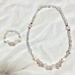 雪のお姫様のネックレス＆ブレスレット
