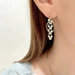 New‼︎ パール×ビジューswing ピアスピアス / イヤリング / 樹脂ピアス / チタンピアス