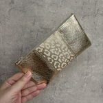 【1点もの】メタリックレザーのポーチ　6ピース①