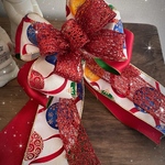 ふっくらボリュームたっぷりの3種リボン飾り　クラシカルで華やかなツリートップ＆リースリボン