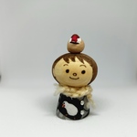 シナモン文鳥を乗せたにーさん