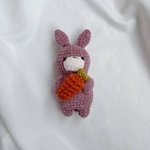 もちもちキラキラにんじんを持ったウサギちゃんのあみぐるみ🥕