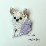 peko1114様オーダー品☆犬の手刺繍のブローチ