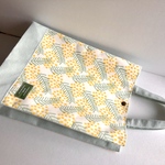 北欧kippisミモザの縦長トートバッグ