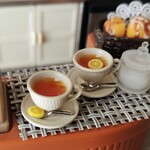 限定　シンプル 陶器みたいなティーカップとソーサーセット(薄いベージュ色)