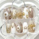 和柄ネイルチップ 振袖 袴 着物 成人式 前撮り ベージュ 淡色ネイル ニュアンスネイル ネイルチップ 韓国ネイル ワンホンネイル 花柄ネイル リボンネイル 和装 ウェディング ブライダル