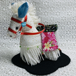 【 1点限定💕 2026年💕 干支置物  馬 】                             きらきらオシャレな✨おめかし馬さん🐴 ✨