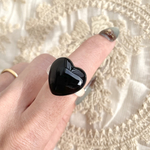 【受注生産】でかハートリング♥️マグネットネイルを使ったレジンリング　ブラック　約13号