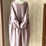 ギャザーエプロンワンピース（ピンクグレー）hohechan様専用
