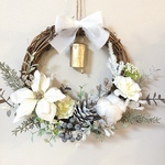 カウベルのクリスマスリース　クリスマスリース　クリスマス　リース　ホワイト　玄関リース　玄関　冬　冬リース　クリスマスお正月後にも