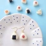 おにぎり(海苔と梅干し) ピアス/イヤリング/チャーム