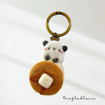 \受注制作/ キャラクターが選べる！【とろけるバターのホットケーキのバッグチャーム】羊毛フェルトのアクセサリー(見本:パンダ)