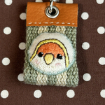 刺繍キーホルダー（コザクラインコ）