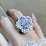 〜小さな花壇 "パールフラワー"リング