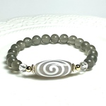 【専用ページ】ミニサイズの可愛いの老玉髄の祥雲如意天珠とブラックムーンストーンのブレスレット❣️❣️