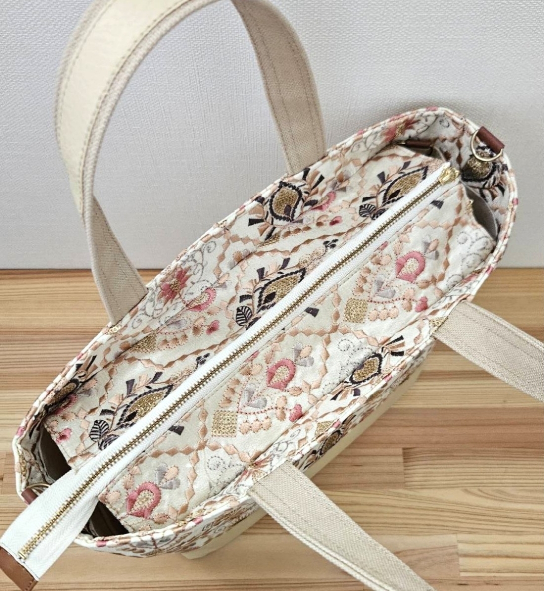 インド刺繍バッグ トートバッグ 帆布 - CHAR-KI'S GALLERY | minne