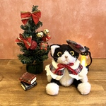 ハチワレの白黒猫　ぬいねこ