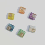 送料無料★選べるしかくピアス□