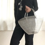 ワイヤー編みのかごバッグ　シルバー