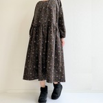 50%OFF★リバティ＊大人のナチュラル長袖ワンピース＊動物と草花柄＊秋冬あったかコーデュロイ＊国産コットン100％＊ポケット付＊ブラック