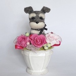 シュナウザー（濃グレー）のプリザーブドフラワーアレンジメント　犬　母の日