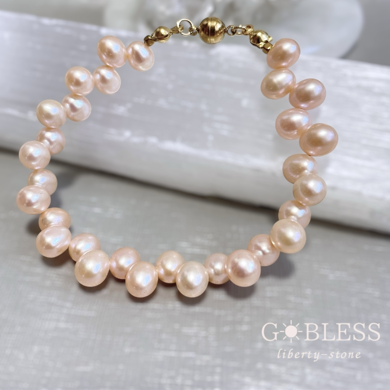 363.ピンクベージュ クレオパールのブレスレット