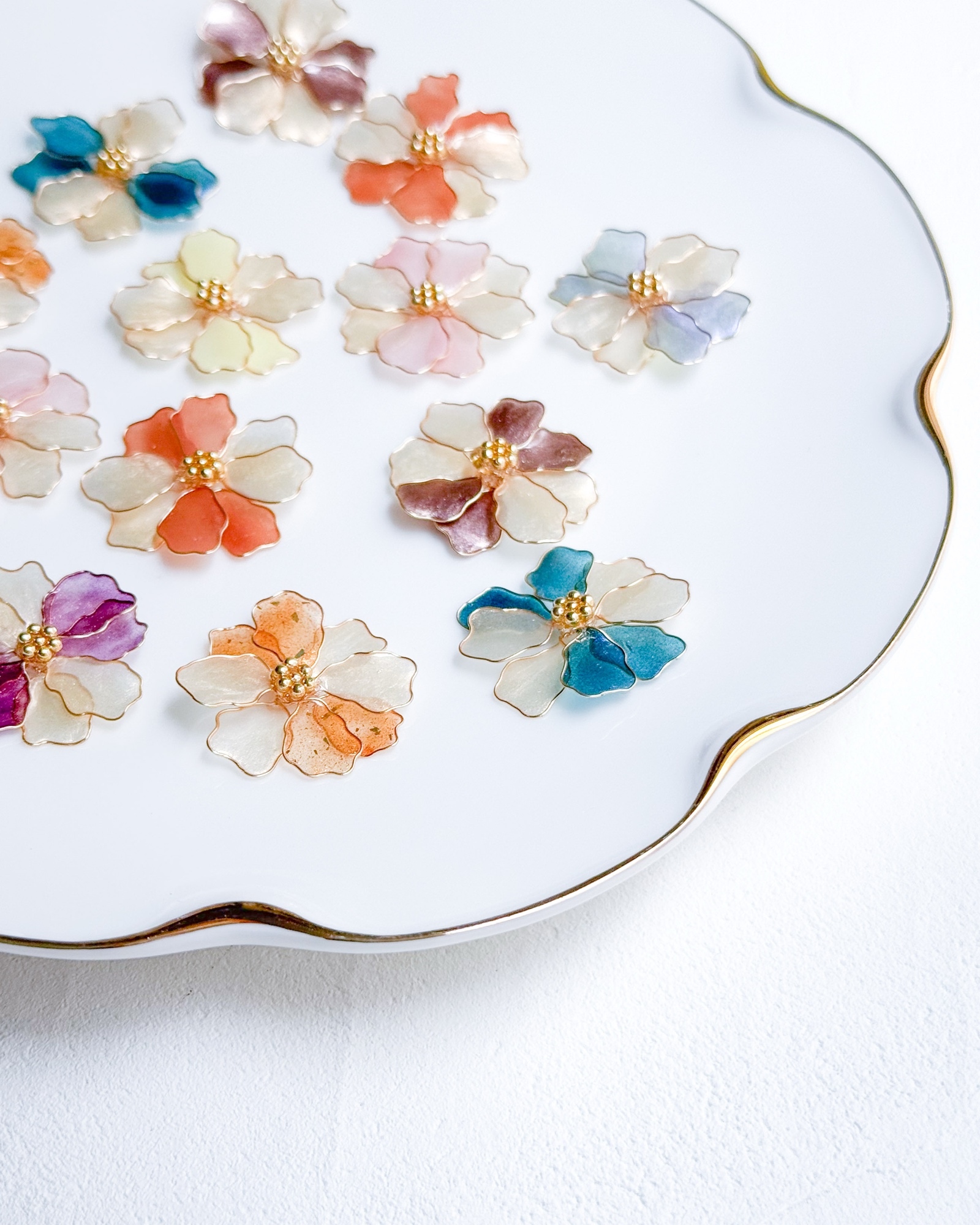 カラフルフラワー ピアス イヤリング ディップアート 花 ギフト 推し活