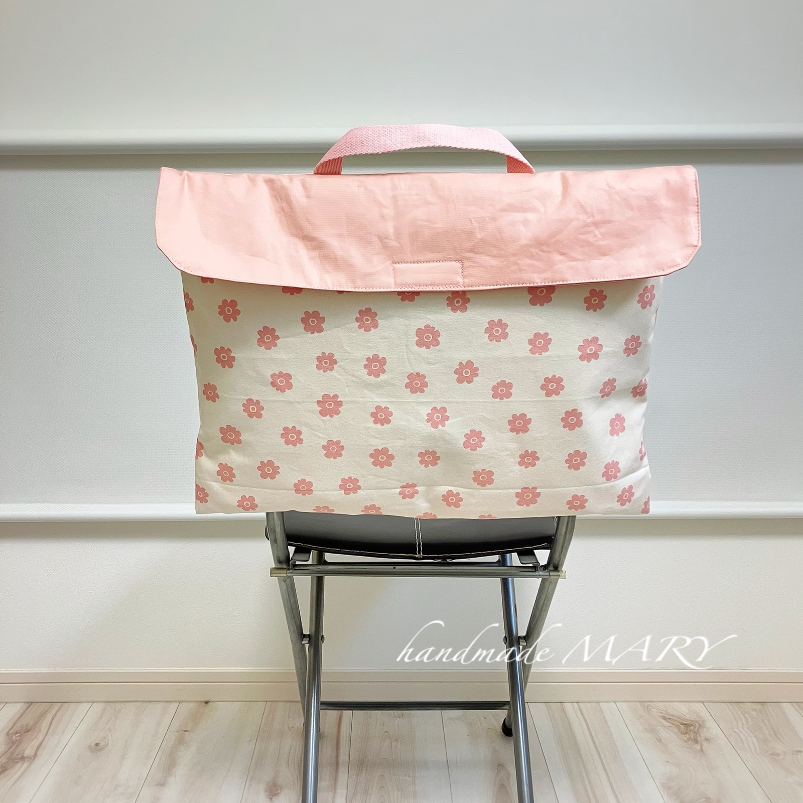 シャカシャカゆめかわファスナーポーチ『移動ポケット』 ②アリス